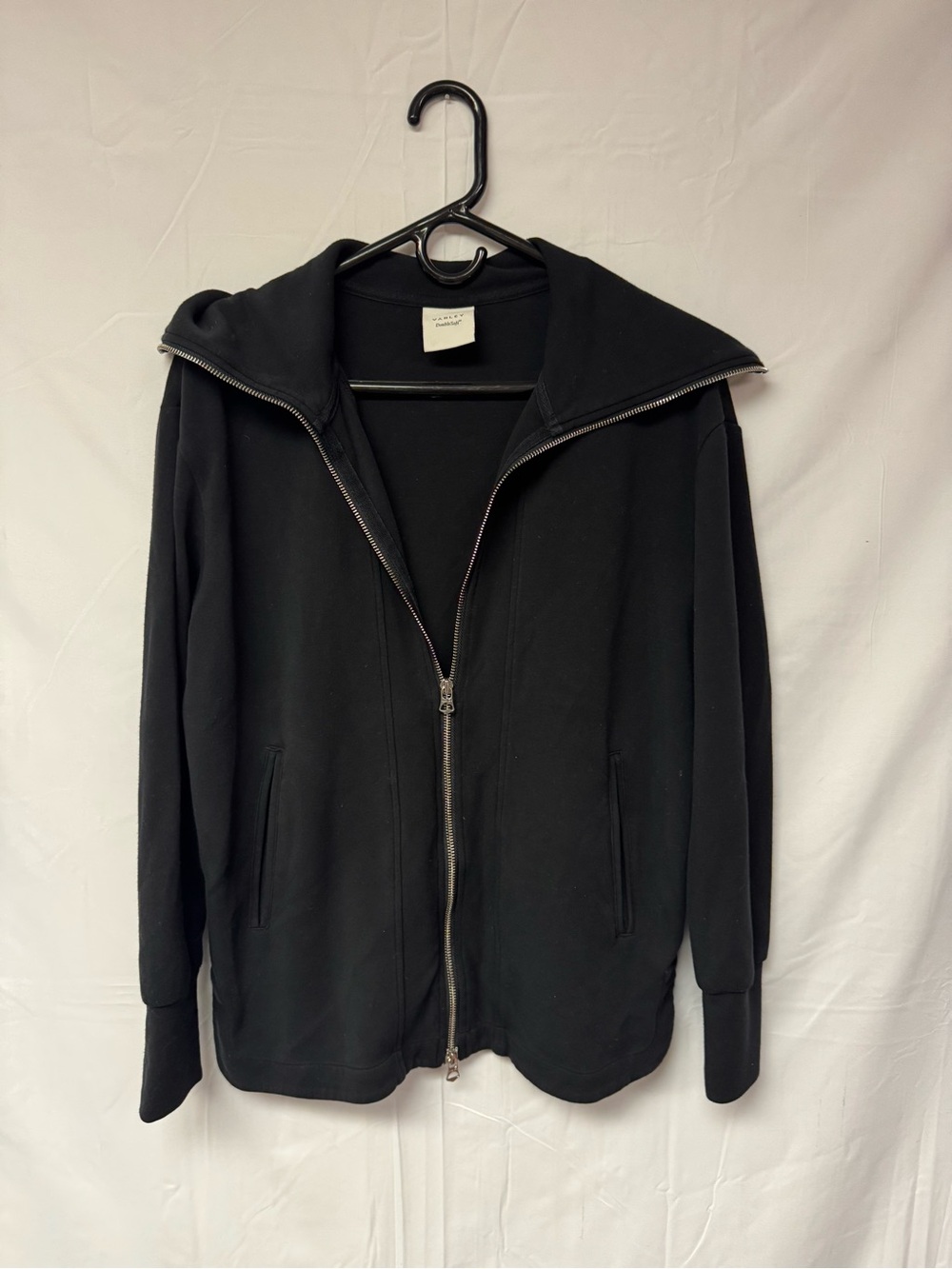 Varley Woman’s Black Full-Zip Hooded Sweater